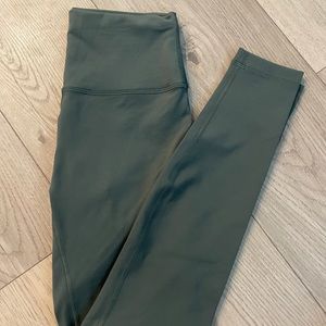 Lululemon Wunder Train